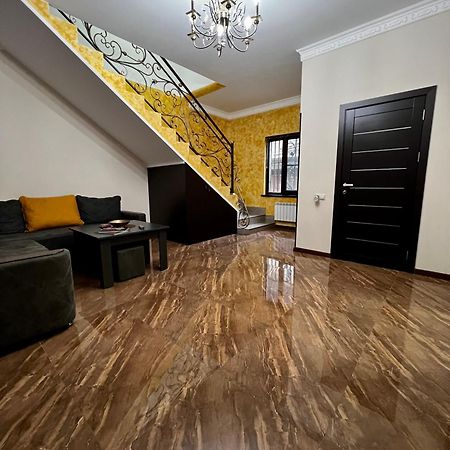 New , Comfortable 3 Bedroom House Ереван Екстериор снимка