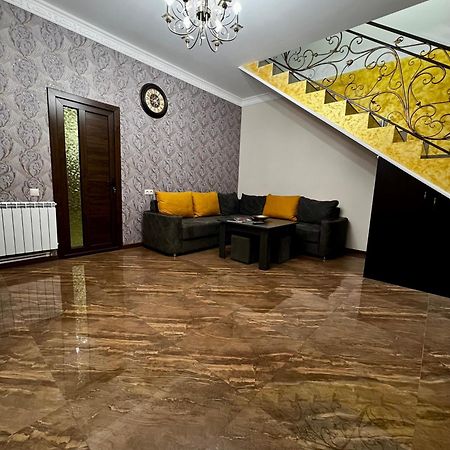 New , Comfortable 3 Bedroom House Ереван Екстериор снимка