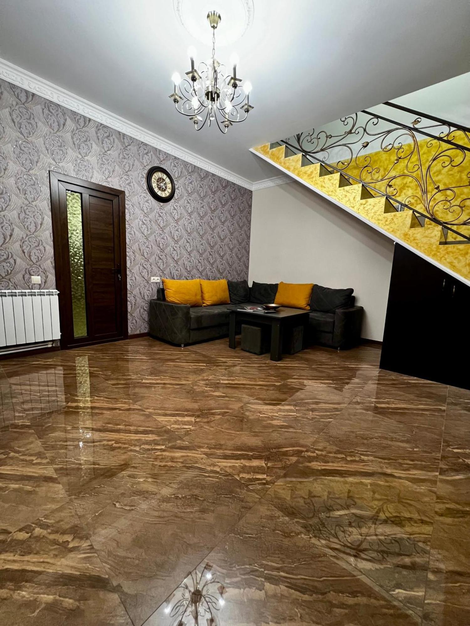 New , Comfortable 3 Bedroom House Ереван Екстериор снимка